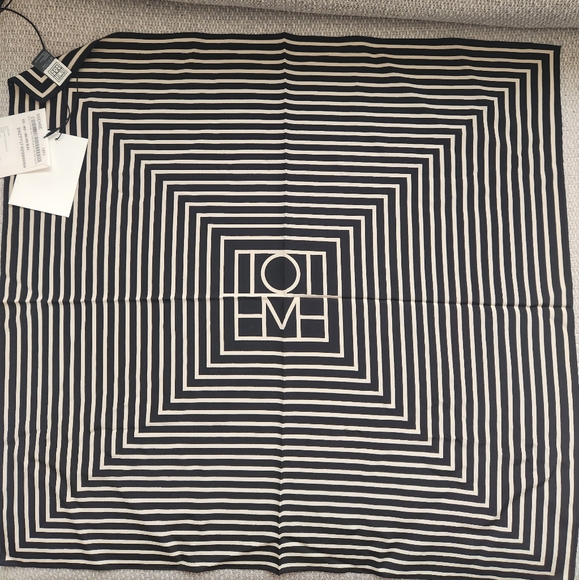 Toteme Silk Signature Monogram Scarf - Picture 3 of 6